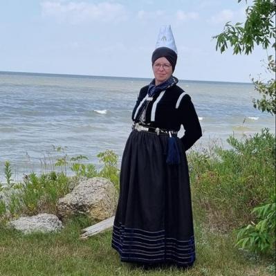 15